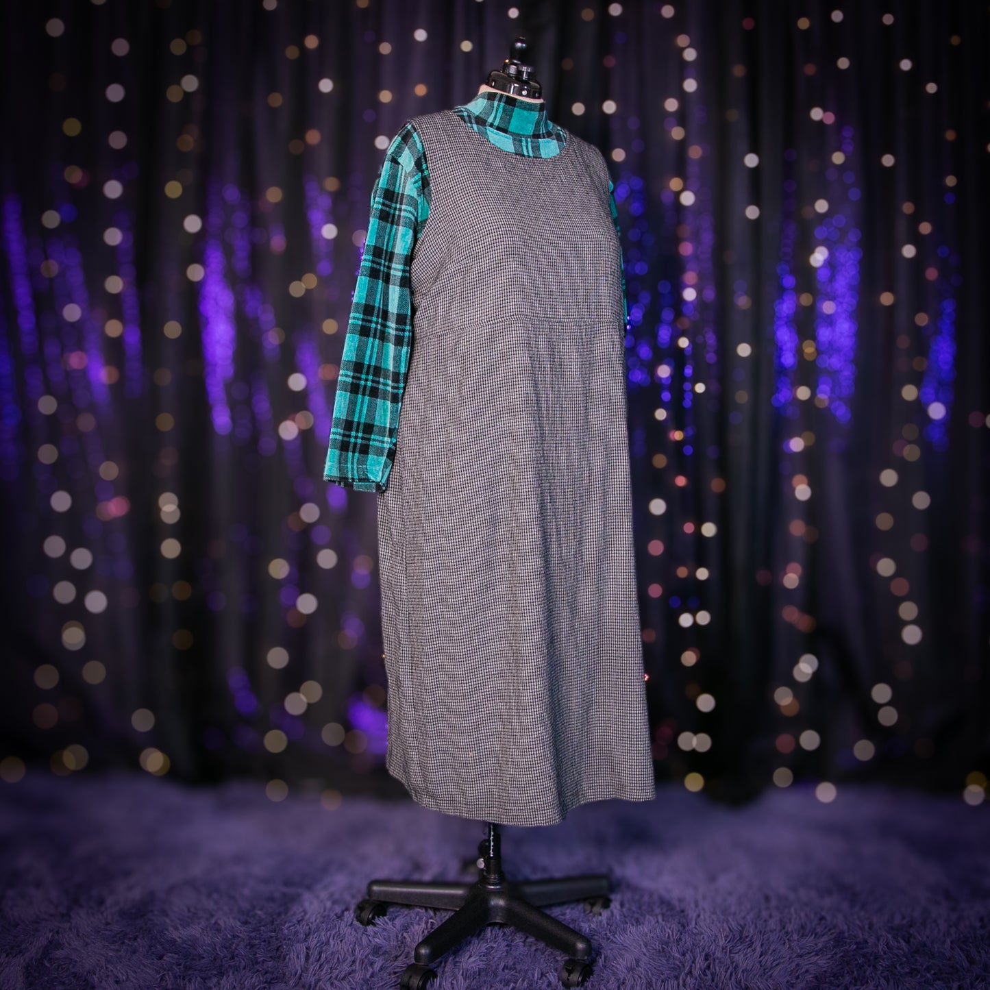 annie wilkes dress