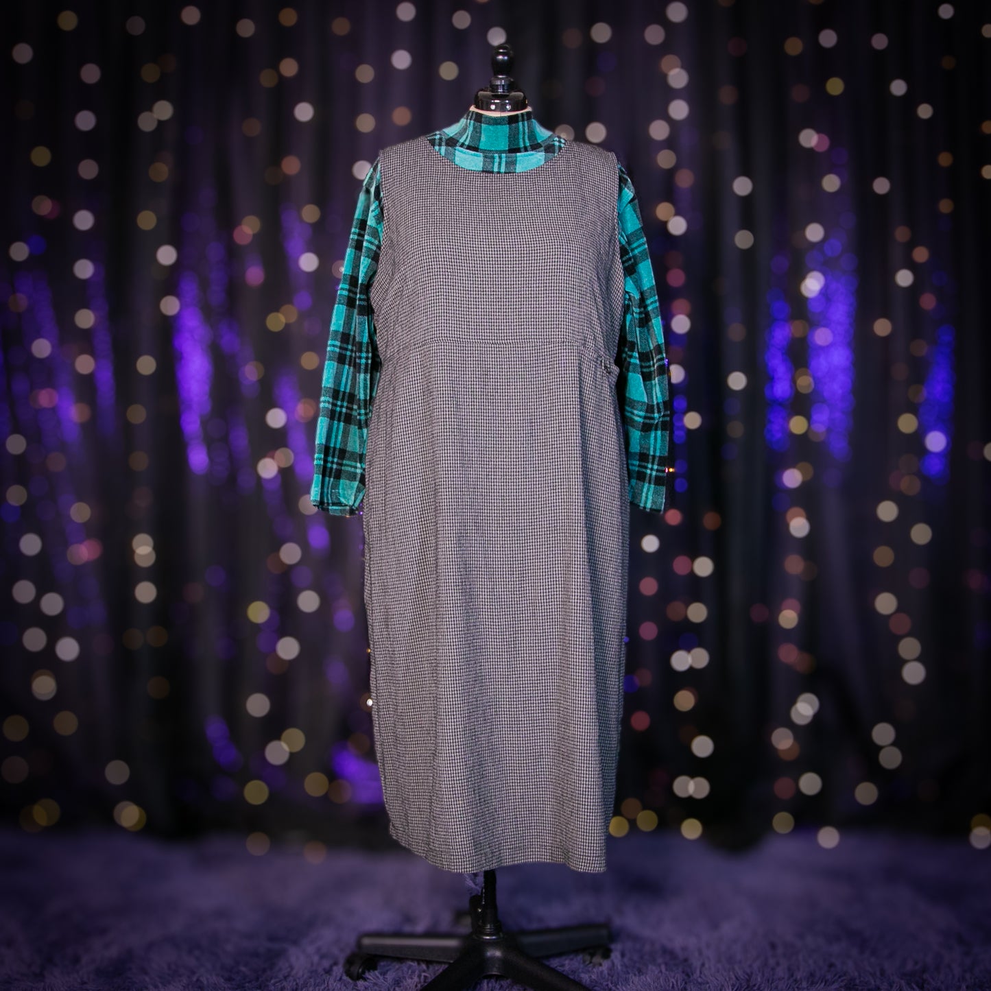 annie wilkes dress