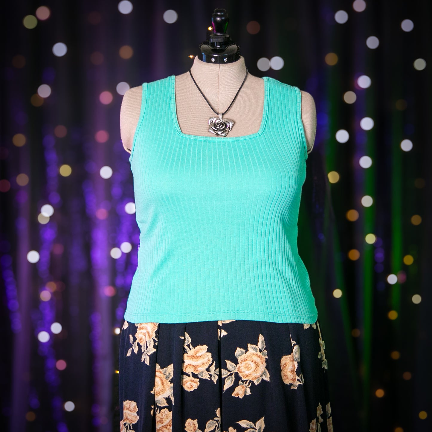 the silver rose necklace