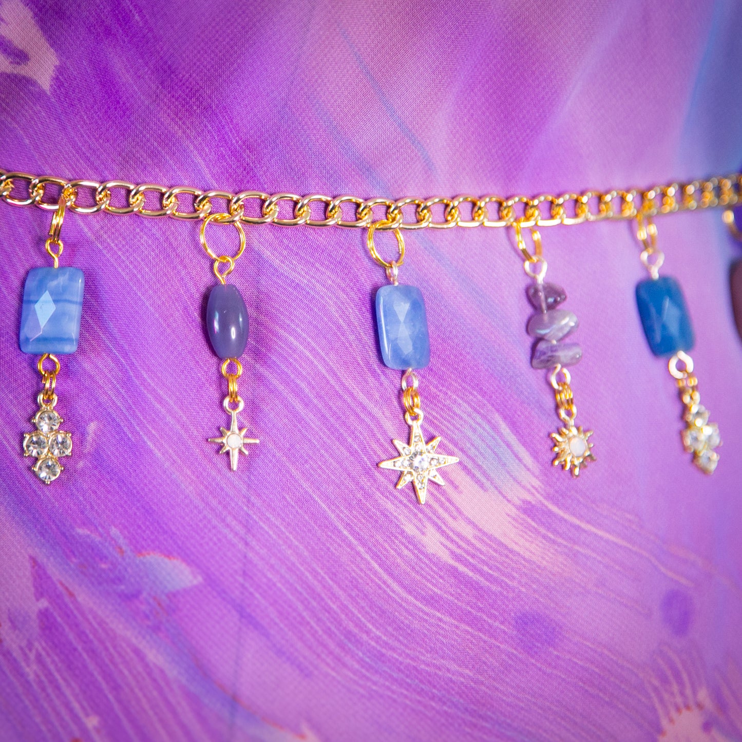 the delphinium chain belt