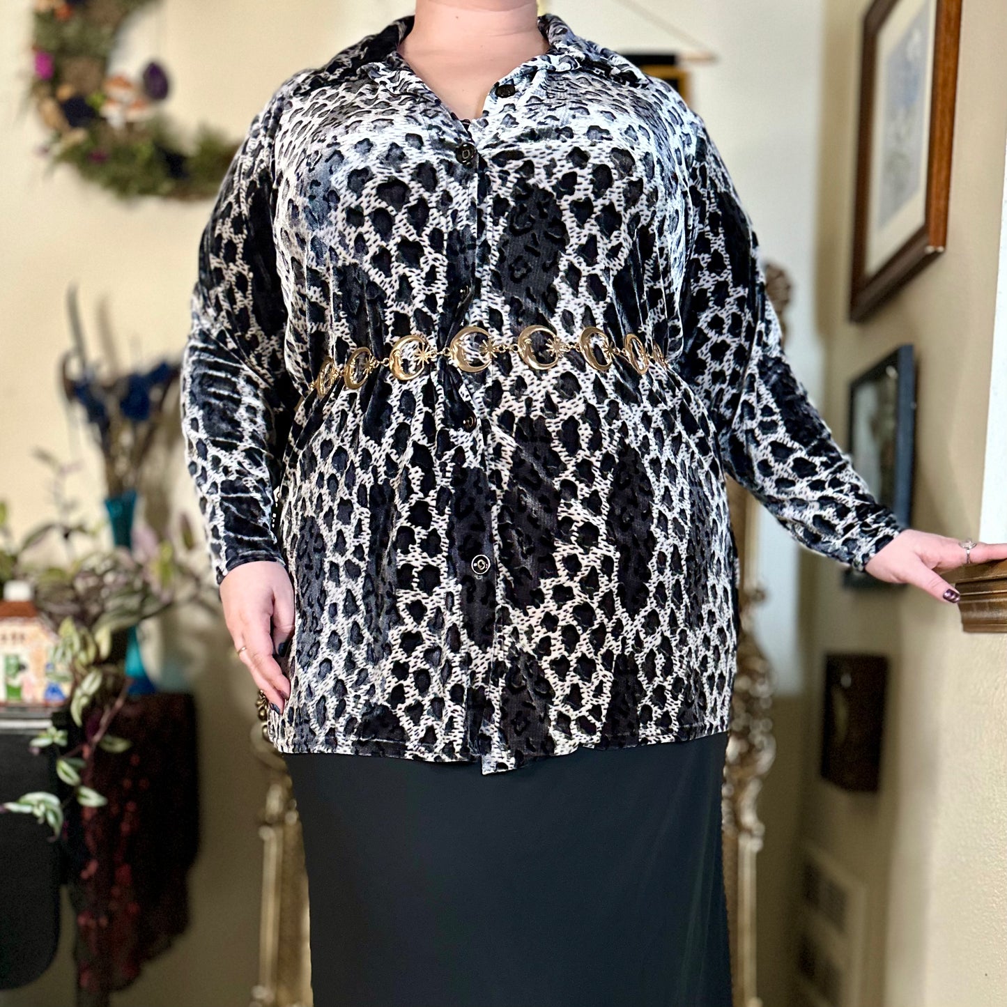 snow leopard top