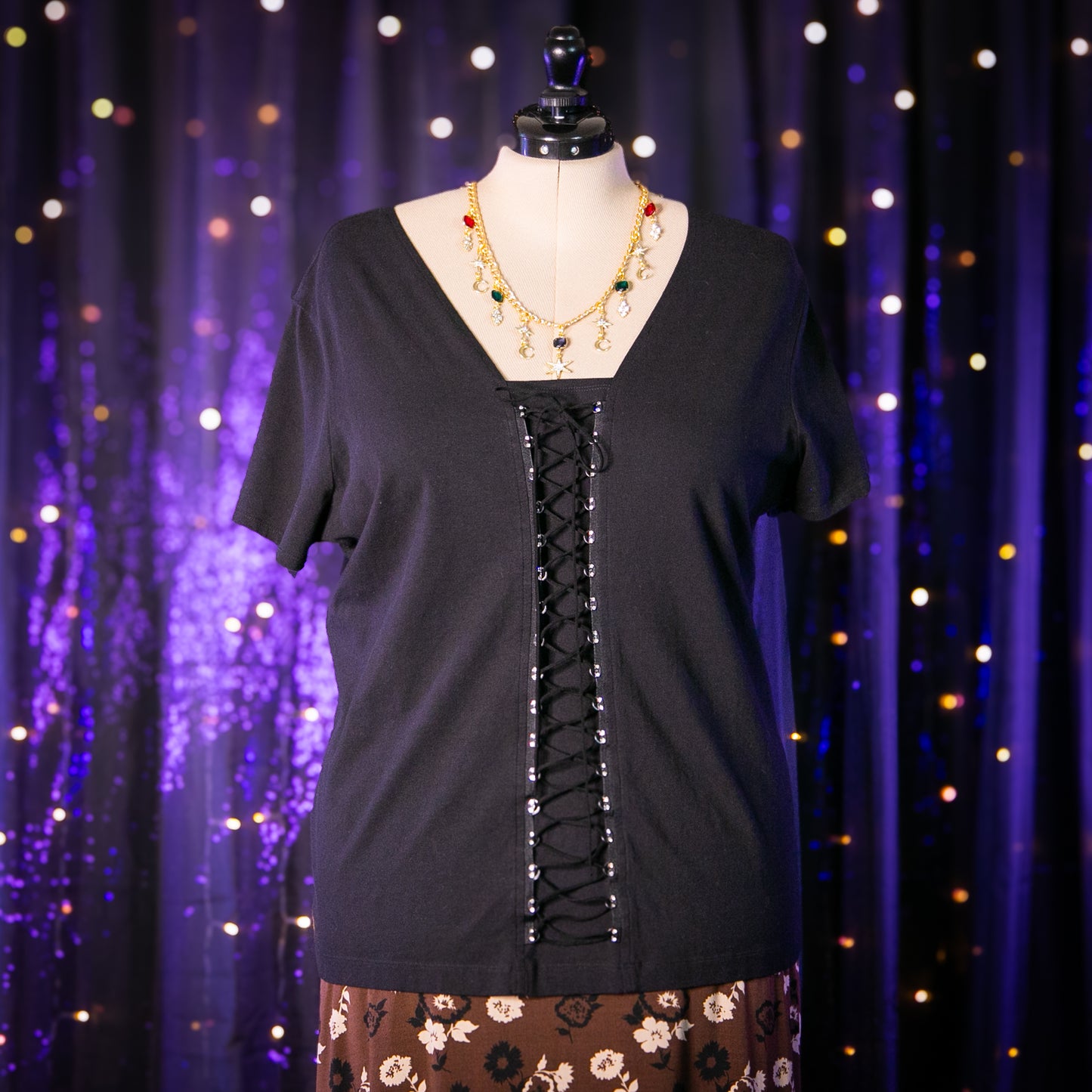 bella noir top