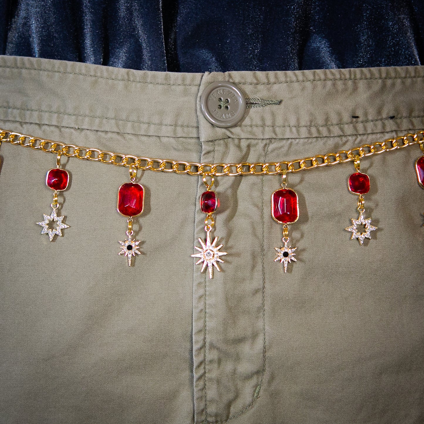 the phoebe charmed chain