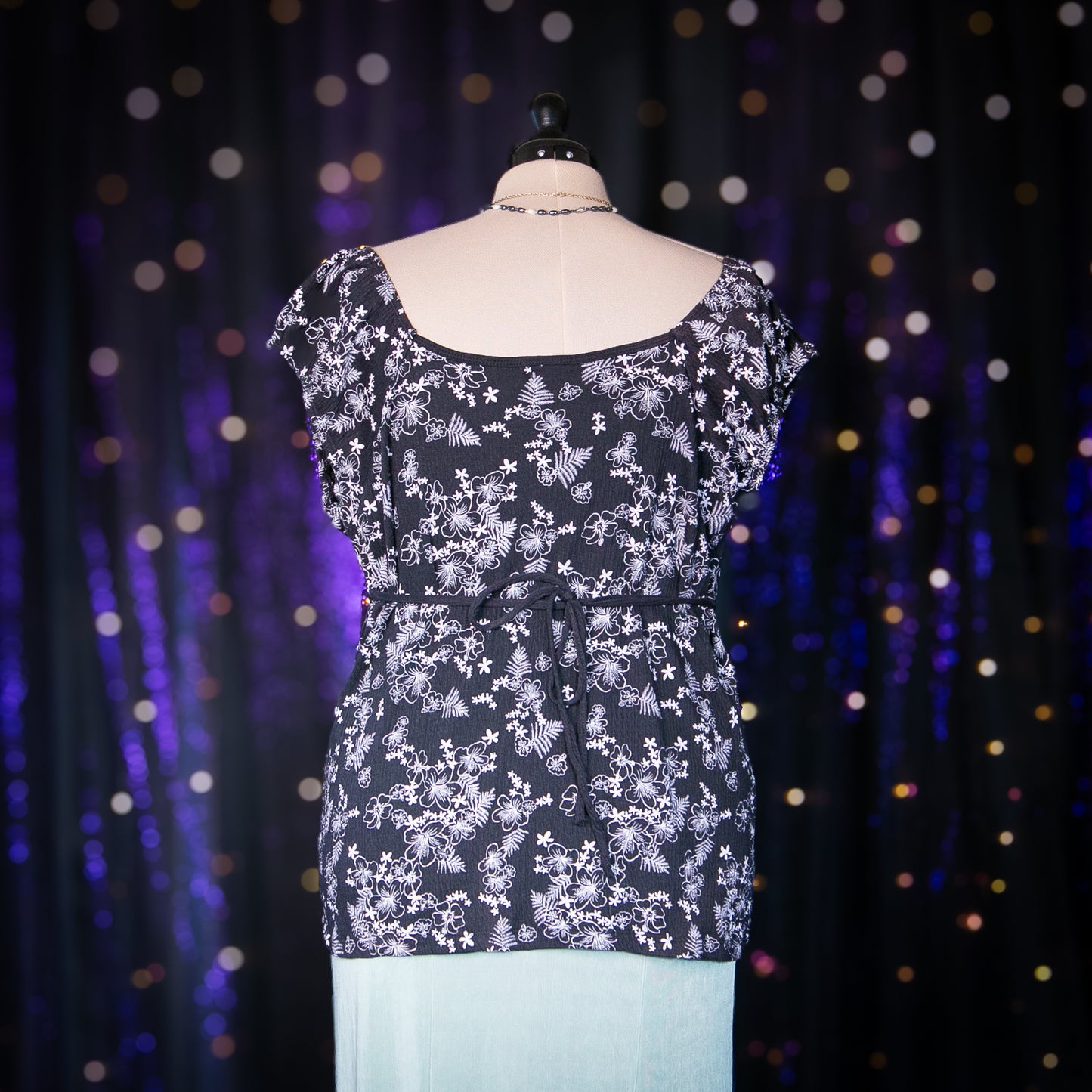 hibiscus top