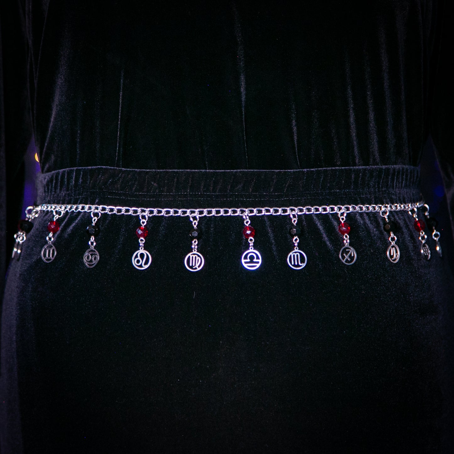 the hecate charmed chain belt
