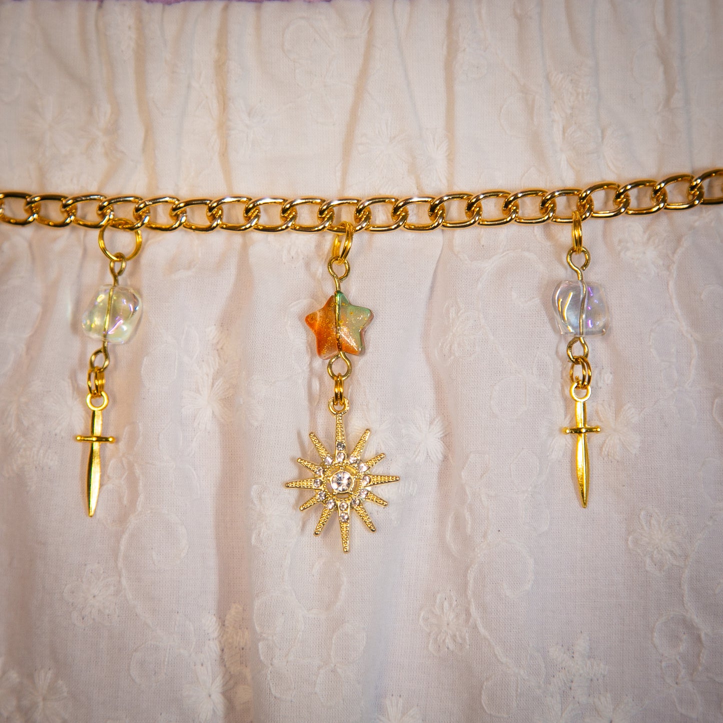 the hawthorn charmed chain