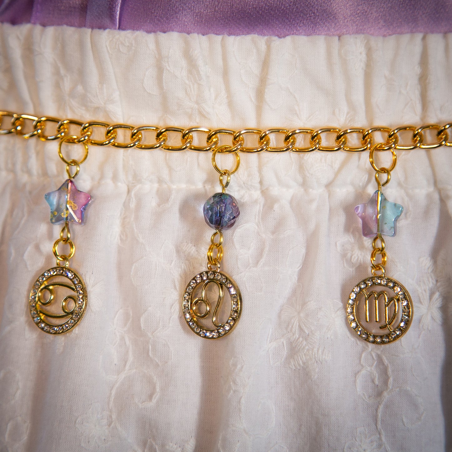 the willow charmed chain belt