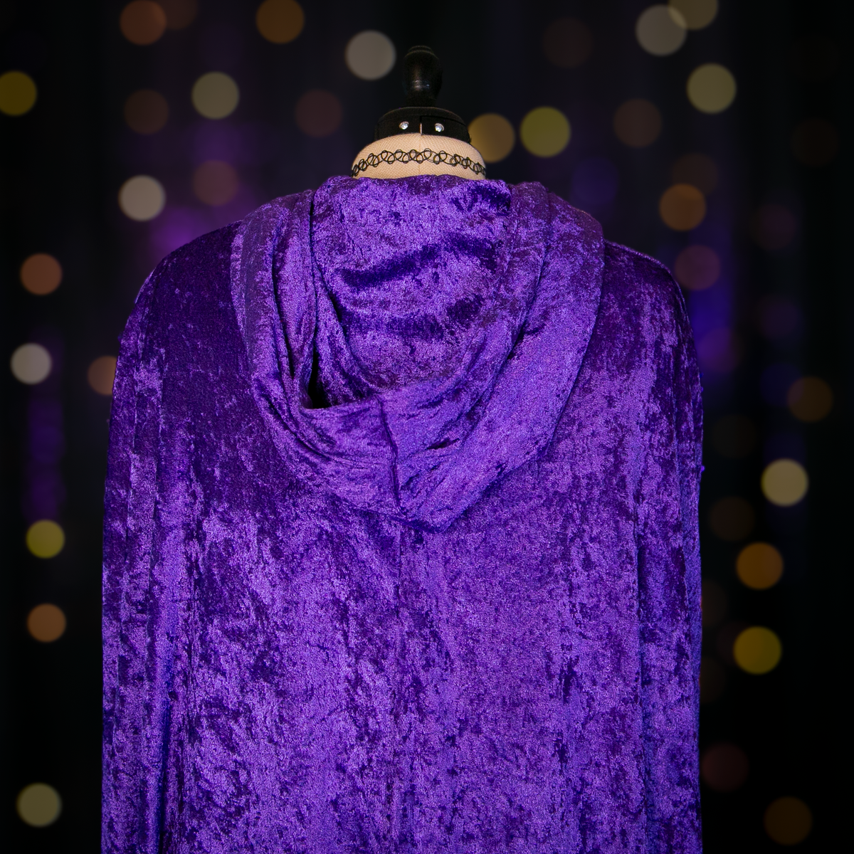 sarah sanderson cloak