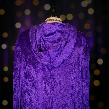 sarah sanderson cloak
