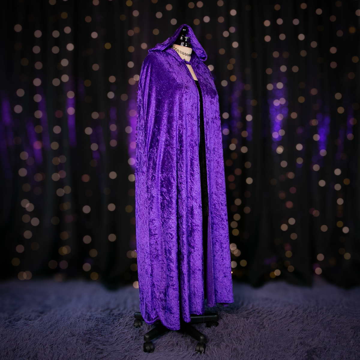sarah sanderson cloak