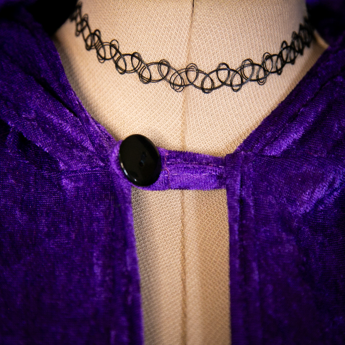 sarah sanderson cloak