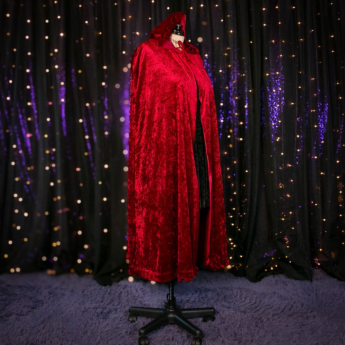 mary sanderson cloak