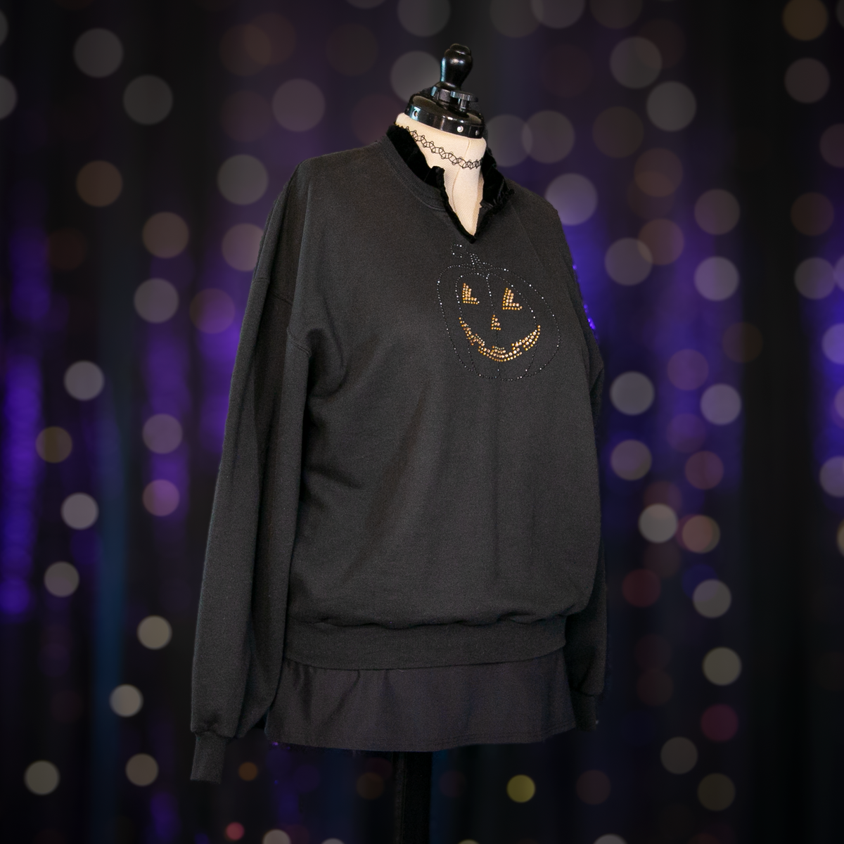 jack-o’-lantern sweatshirt