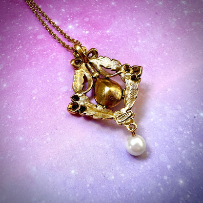 gilded raindrop necklace