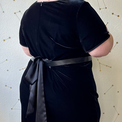 black quartz dress