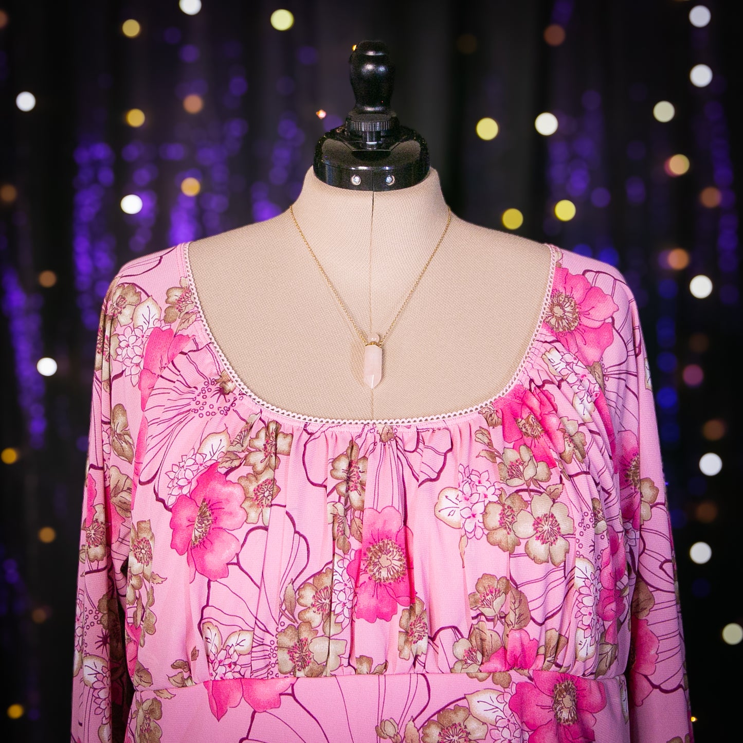 last blooms top