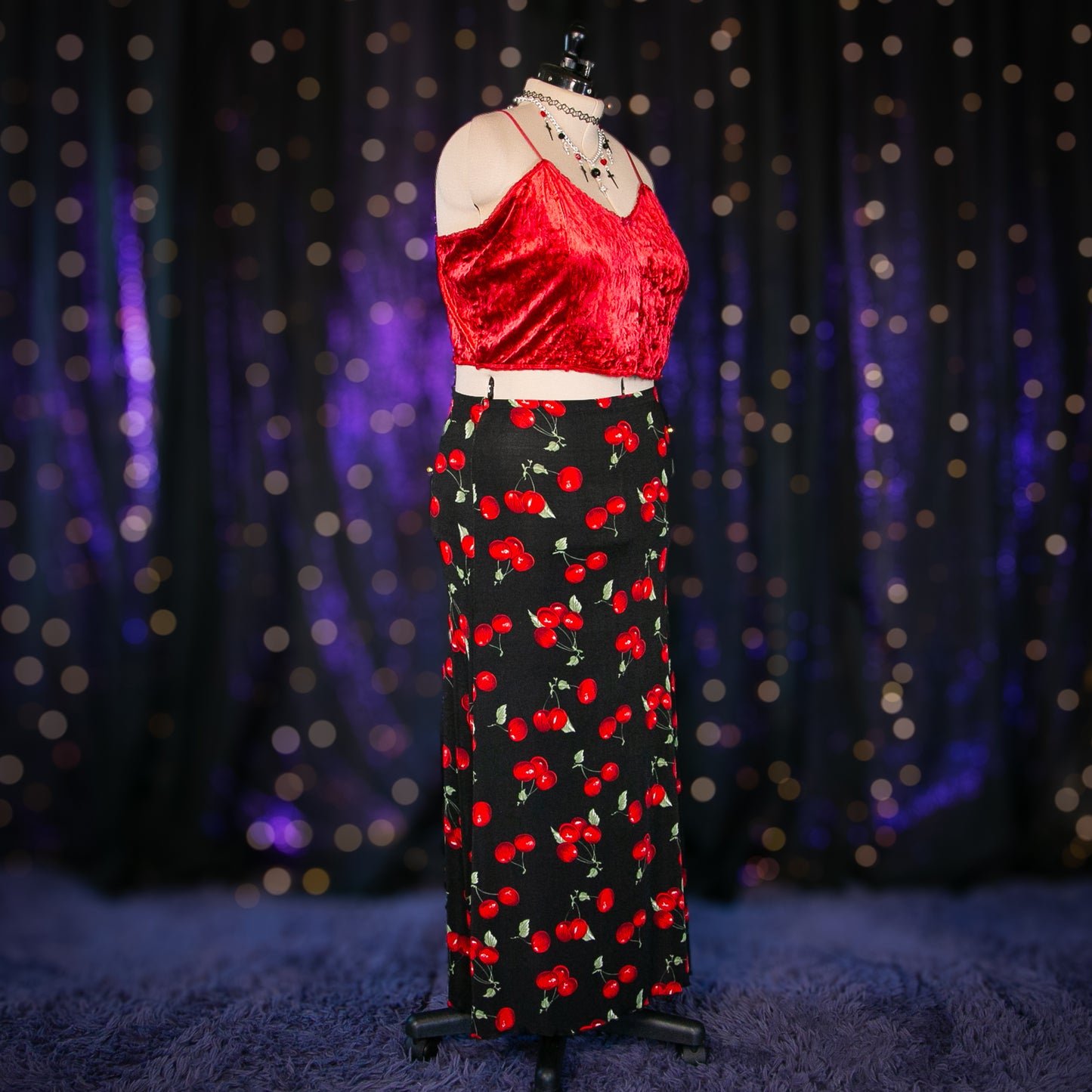 rose thorn top