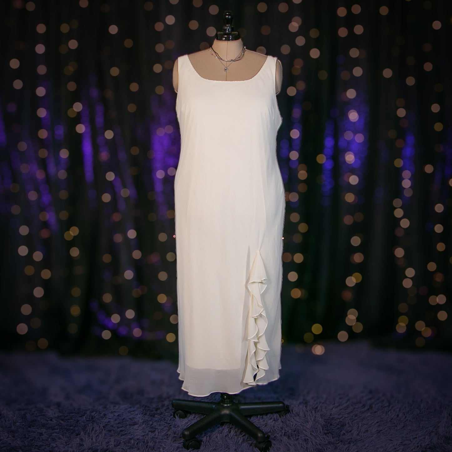 newlyweds dress