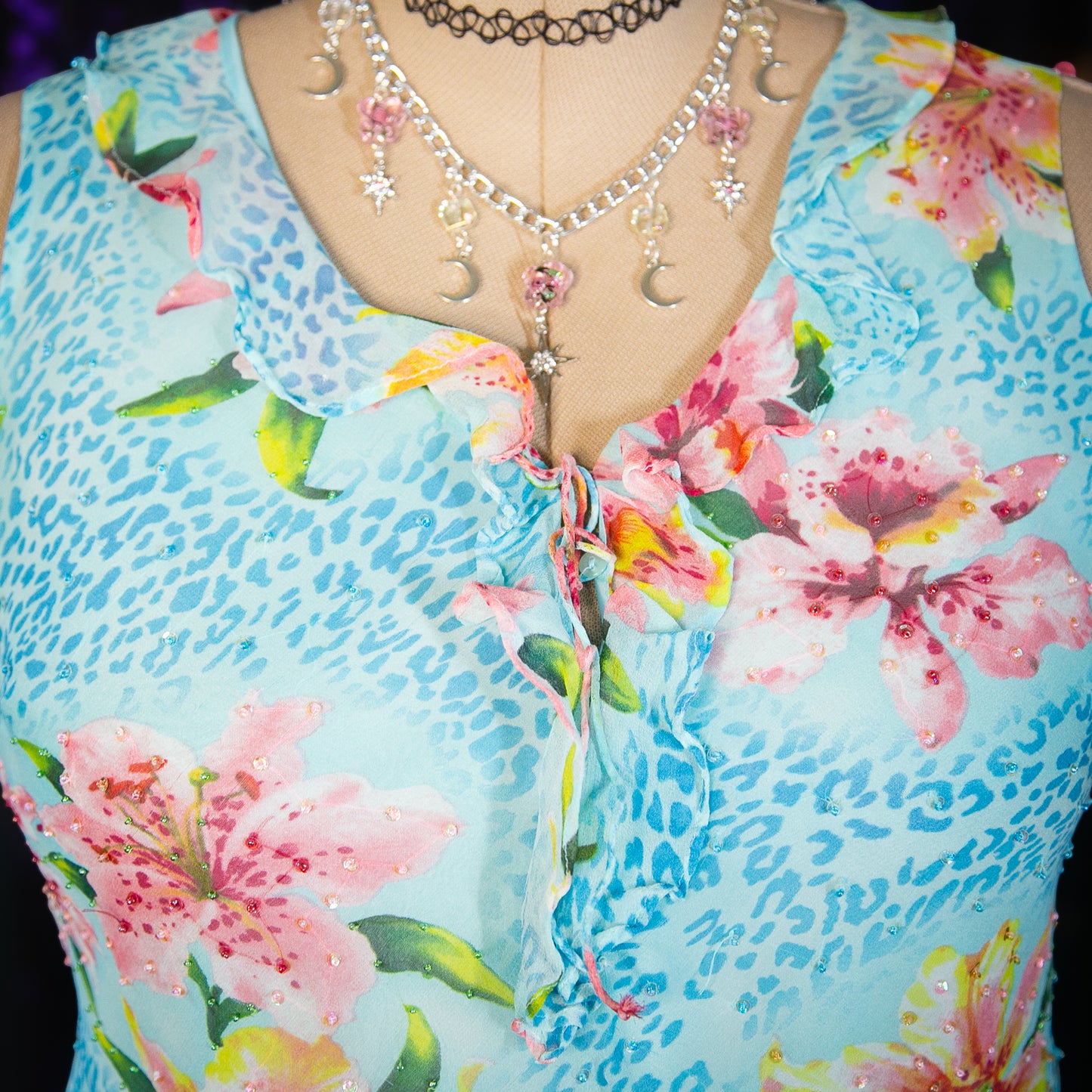 stargazer lily top