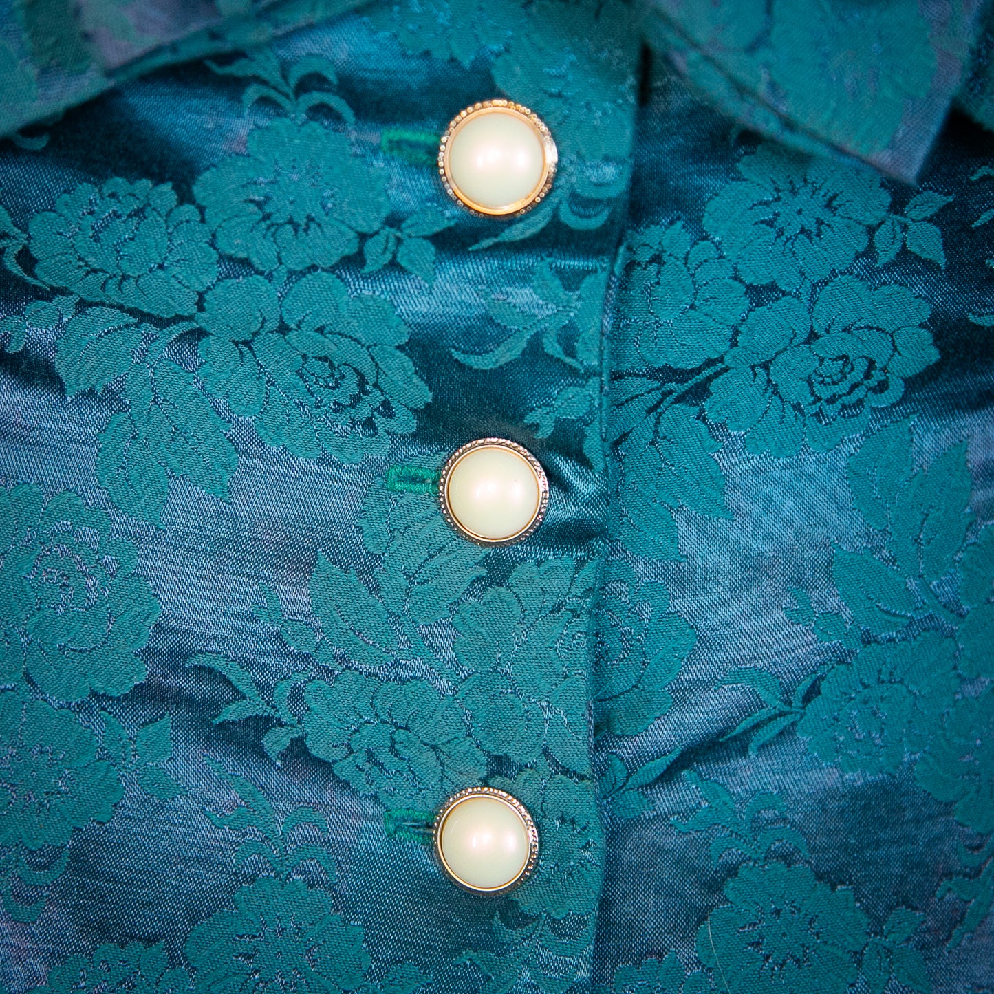 bewitching emeralds top