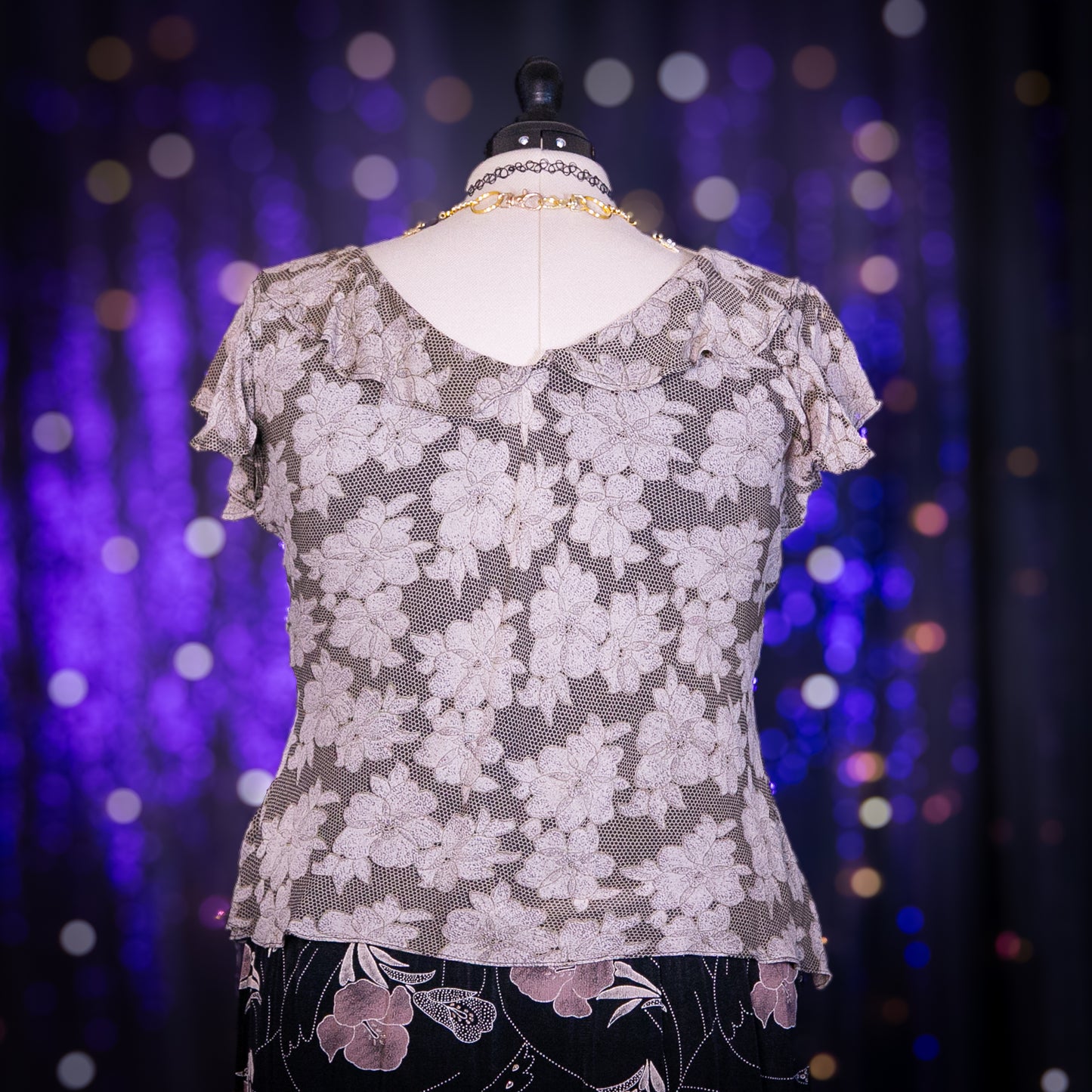 queen anne's lace top