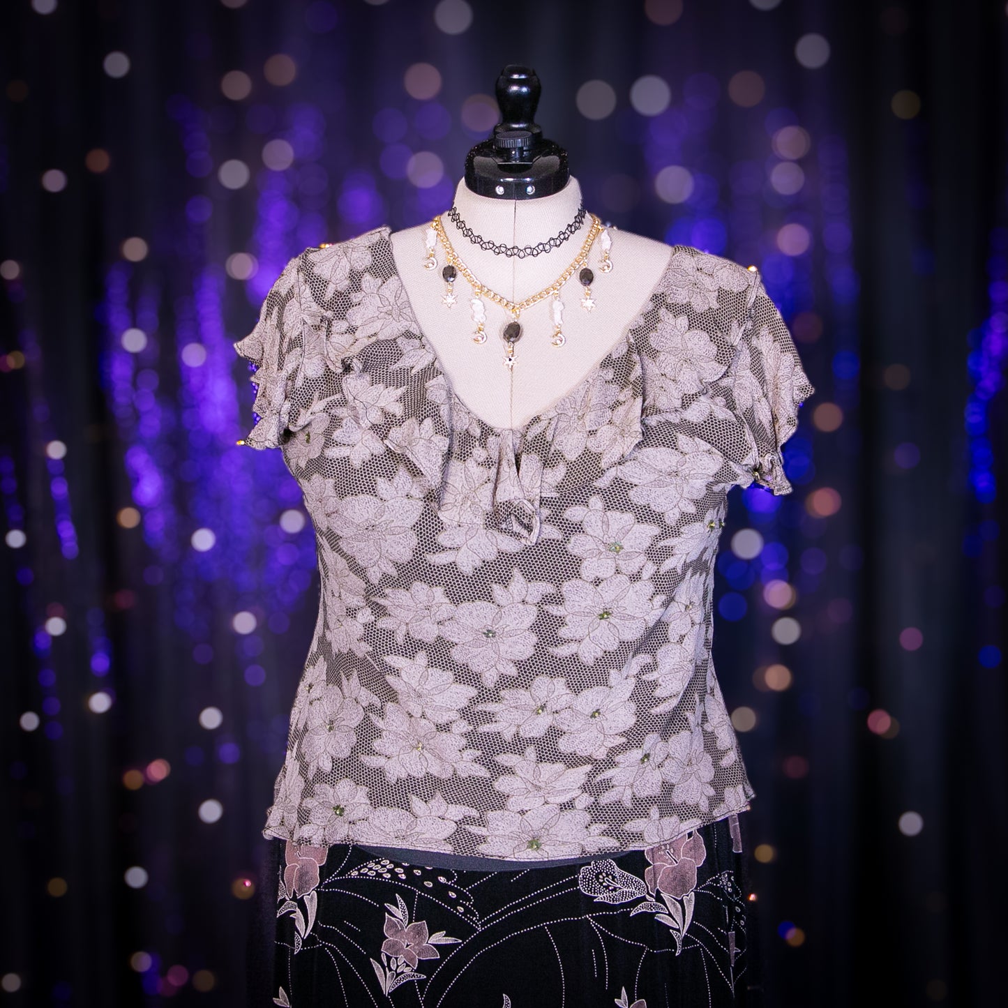 queen anne's lace top