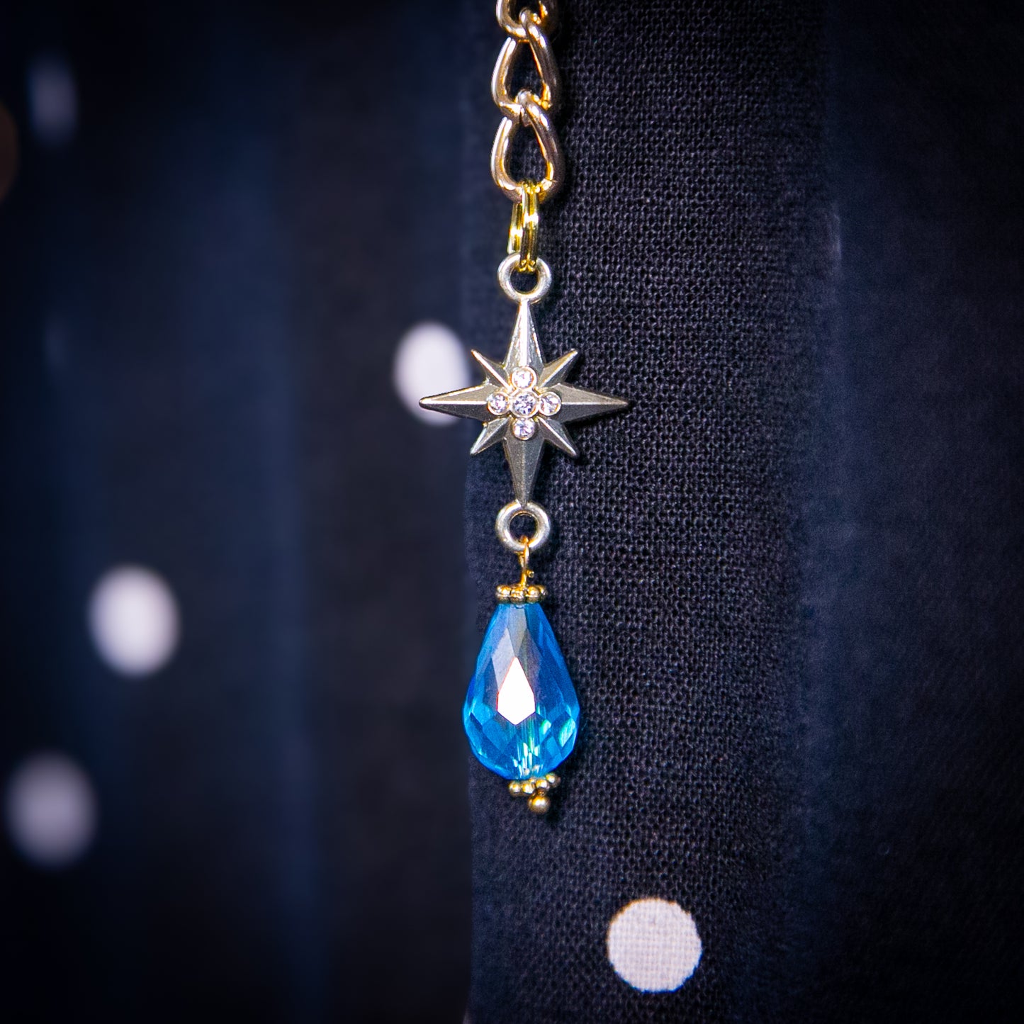 the frau holle charmed chain belt